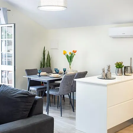 Sea & Mountain View T2 With Balcony - Panoramic Attic By Sabugo House Apartment Relogio do Poiso