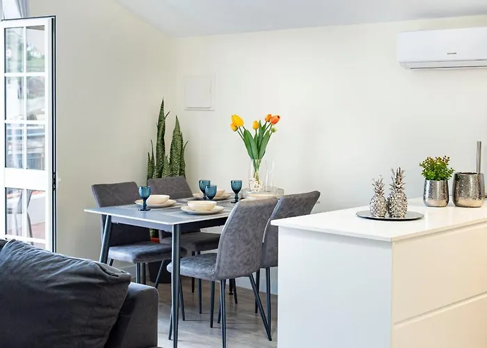 Panoramic Attic By Sabugo House Appartement Relogio do Poiso