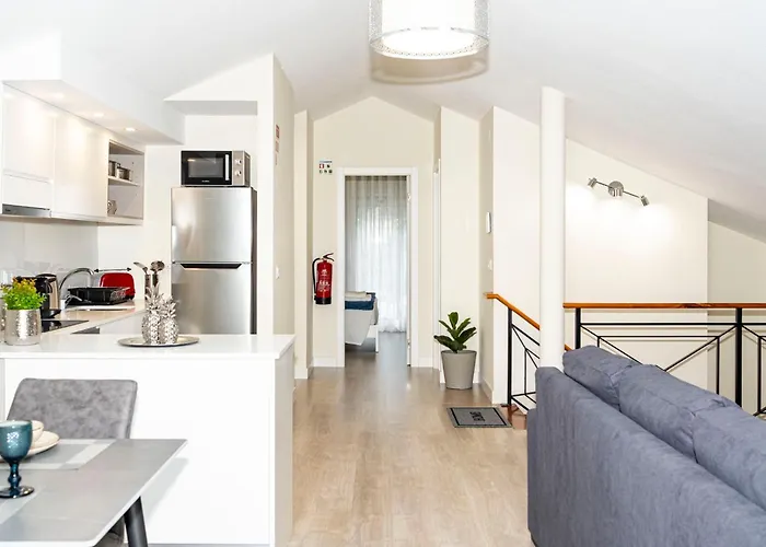 Daire Panoramic Attic By Sabugo House