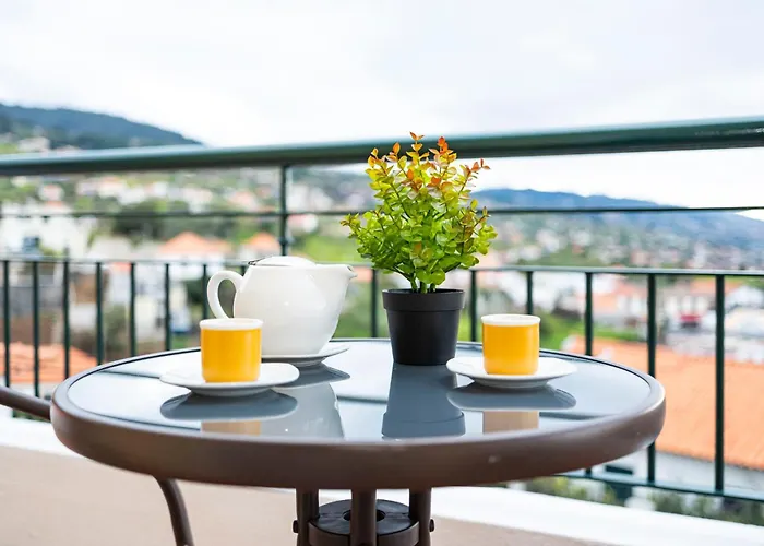 Panoramic Attic By Sabugo House Relogio do Poiso